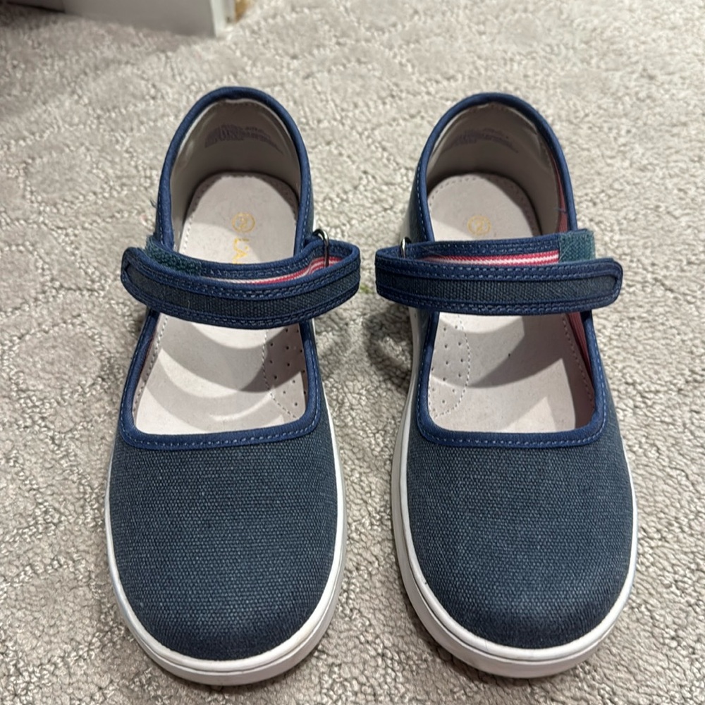 Like new size 2 more shoes for kids